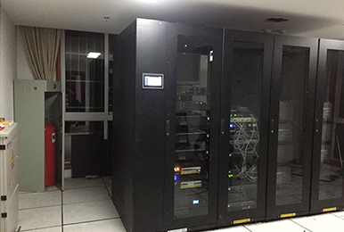 雷迪司一體化機柜雙機柜應(yīng)用在重慶海事